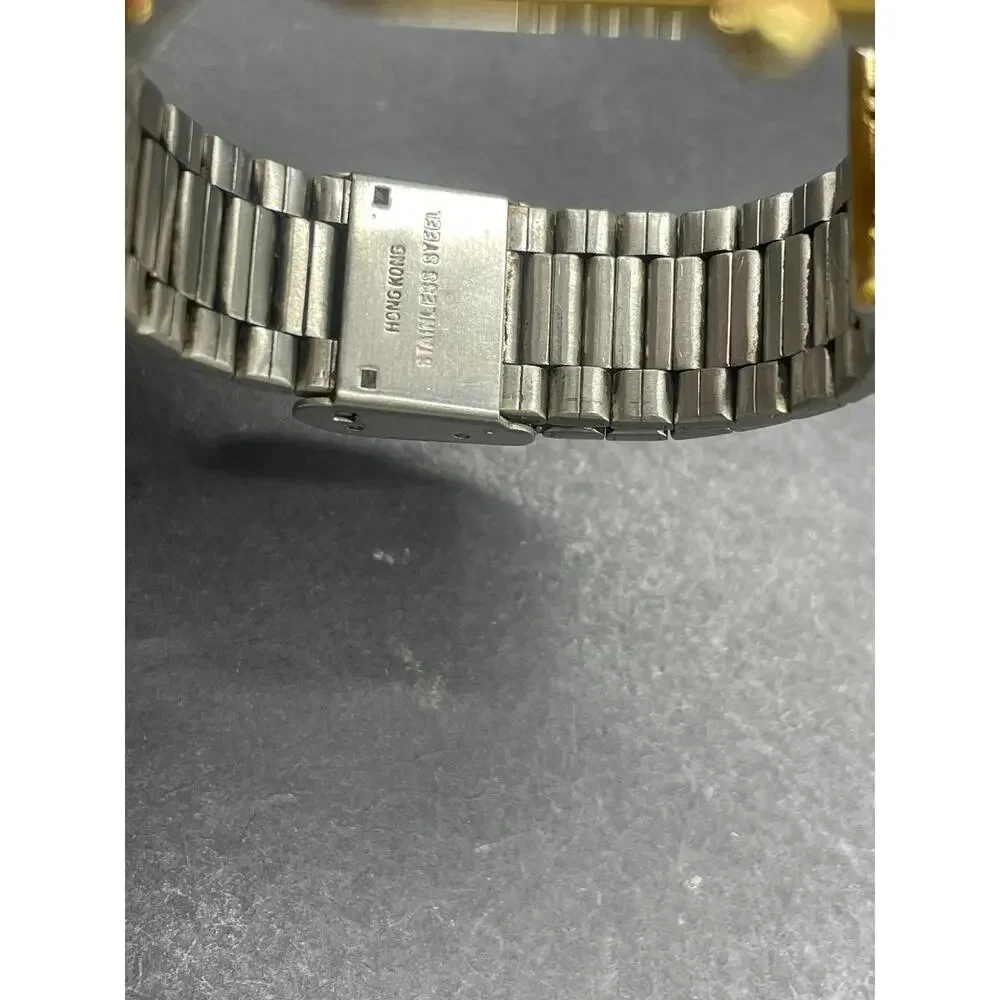 Pulsar Quartz VZ22-X009 Watch Gold Tone Rectangular Black Dial Vintage Band